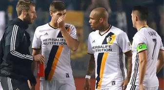 Steven Gerrard, Galatasaraylı Nigel de Jong'a Mesaj Yolladı