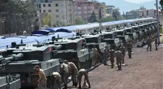 İstanbul'dan İslahiye'ye Tank Seviyatı Sürüyor