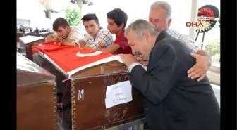 PKK Bombasıyla Ölen Tır Şoförü, Ankara?da Toprağa Verildi