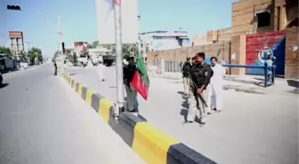 Yerel Mahkeme Binasına Bombalı İntihar Saldırısı Düzenlendi (2)