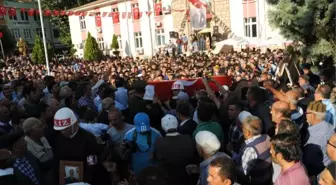 Çukurca Şehitleri Naci Yavuz ve Enes Pelit'in Cenazeleri Tokat'ta Getirildi (3)