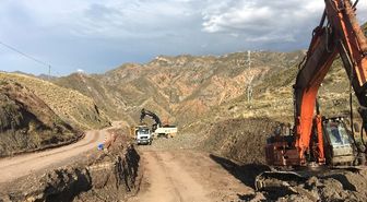 Büyükşehir Kırsalda Güvenli Bir Ulaşım İçin Yol Yapıyor