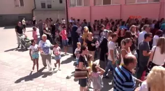 Kosova'da Bugün Başlayan İlk Ders Azize Teresa?ya Adanıyor
