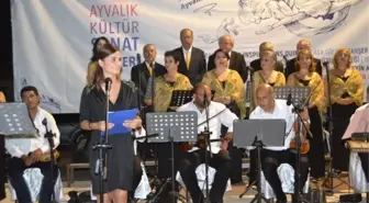 Gönül Şarkıları' Ayakta Alkışlandı