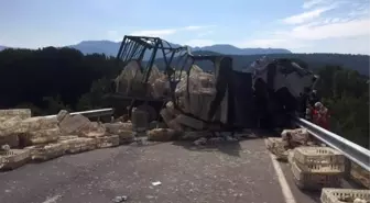 Bolu'da Trafik Kazası: 2 Ölü, 1 Yaralı