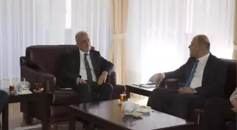 Rektör Çomaklı'yı, Meslektaşı Rektör Özcan Ziyaret Etti