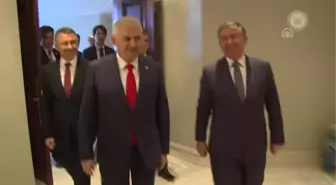 Başbakan Yıldırım, Bakan Yılmaz ile Türkiye Maarif Vakfı Heyetini Kabul Etti