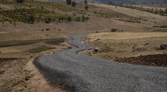 Ergani Kırsal Mahalle Yollarında 121 Kilometre Yol Çalışması