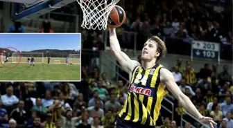 Pero Antic Ortaladı, Jan Vesely Golünü Attı