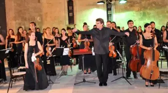 Yunan-Türk Gençlik Orkestrası İzmir'de Konser Verdi