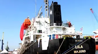 Açlık Çeken Afrika Ülkelerine Türkiye'den 11 Ton İnsani Yardım