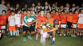 Adanaspor'a Öğrencilerden Moral