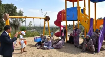 Asırlık Çitlembik Gölgesine Modern Park