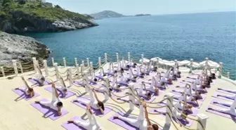 Yoga Severler Kuşadası'nda Buluşuyor