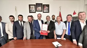 Mamak Belediye Başkanı Akgül Müteahhitlerle Bir Araya Geldi