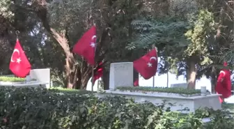 Şehitlik Ziyareti