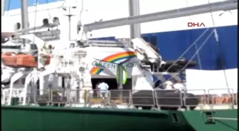 İzmir Greenpeace'in Çevreci Gemisi Rainbow Warrior-3 Çeşme'de