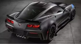 Chevrolet Corvette C8 Geliyor