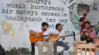 Denizli Kumpanyasında Sokak Sanatçıları Birleşti