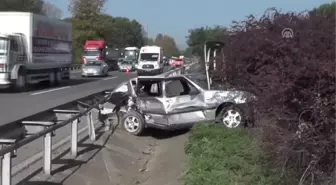 Tem Otoyolu'nda Trafik Kazası: 4 Yaralı