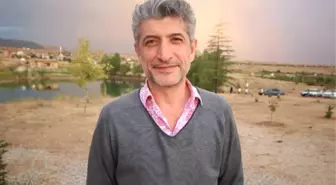 Dizi Oyuncusu Rıza Sönmez Sanatçıların Köyünde