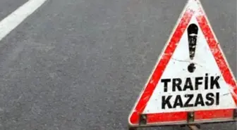 Zonguldak'ta Motosiklet Hafif Ticari Araca Çarptı: 2 Yaralı