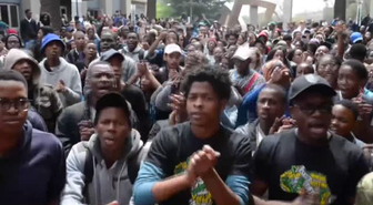Güney Afrika'daki Harç Protestosu - Güney