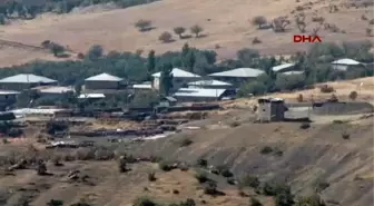 Hakkari PKK'lı Teröristler Derecik'te Üs Bölgelerine Saldırdı