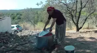 Kadınların 'İmece' Usulü Kış Hazırlığı Telaşı