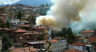 Yangın 5 Evi Kullanılamaz Hale Getirdi