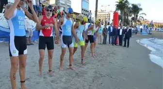 Türkiye Triatlon Şampiyonası Finali Kuşadası'nda Yapıldı