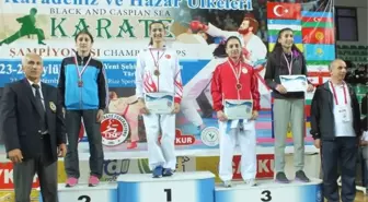 Büyükşehirli Karateciler Madalyalarını Talha İçin Kazandı