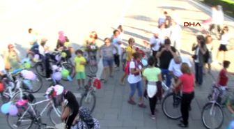 İskenderunlu 'Süslü Kadınlar' da Tura Katıldı