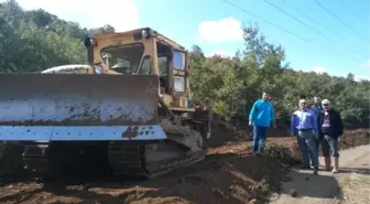 Kırkağaç'ın Yollarında Aralıksız Çalışma Sürüyor