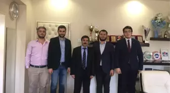 Onuk'tan Özbek'e Nezaket Ziyareti