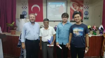 Gediz'de Açıköğretim Lisesi'nden Mezun Olarak Üniversiteye Yerleşen Öğrenciler İçin Kutlama Programı