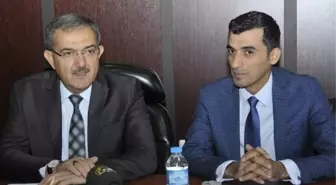 Rektör Şahin, Akademik Kurul Toplantısı'na Katıldı