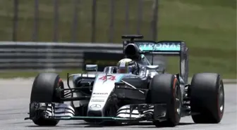 Malezya'da Pole Pozisyonu Hamilton'ın