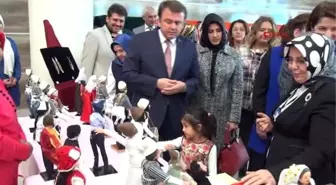 Kahramanmaraş'ta Ahşap Oyuncak ve Kitre Bebek Sergisi