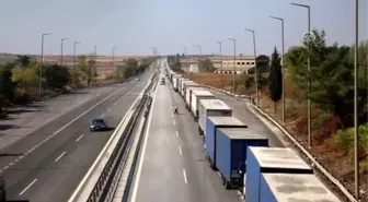 Kapıkule Sınır Kapısı'nda 25 Kilometre Tır Kuyruğu