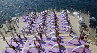 Uluslararasi İzmir Yoga Şöleni Başlıyor