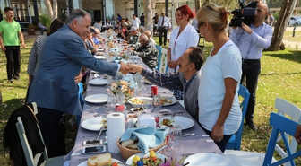 Yaşlılar Günü Pamucak'ta Kutlandı