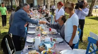 Yaşlılar Günü Pamucak'ta Kutlandı