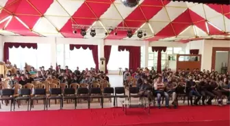 Nkü'deki Oryantasyon Programları Sürüyor