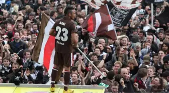 St.Pauli, Hakkında Dava Açılan Deniz Naki'ye Maçtan Önce Destek Verdi