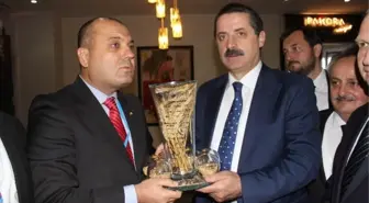 Bakan Çelik'ten Yabancı Rakiplerini Sollayan Yerli Tohum Rumeli'nin Sahibine Tebrik