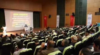 Bayburt'ta 'Müslümanca Düşünme ve Yaşama Sorunumuz' Konferansı