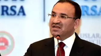 Adalet Bakanı Bozdağ: Adil Öksüz'ü Türkiye'de Saklıyorlar