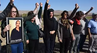 Ankara'daki Saldırıda Ölen Hdp'li Saygın Sivas'ta Anıldı
