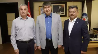 Antalya'da Güneş Enerjili Taksi Durağı Projesi